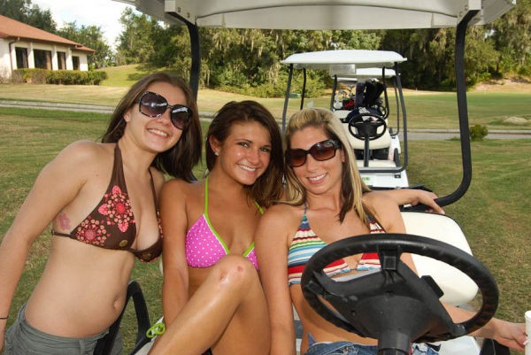 Golfing Girls