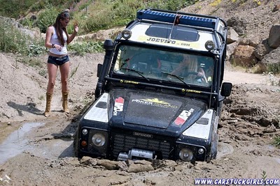 Hot Girls With Their Cars Stuck