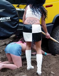 Hot Girls With Their Cars Stuck