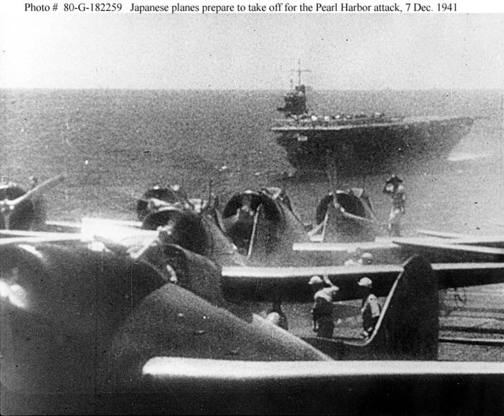 WWII - JAPANESE AIRCRAFT CARRIERS & PLANES ON DECK 