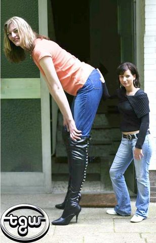 tall girl ass -