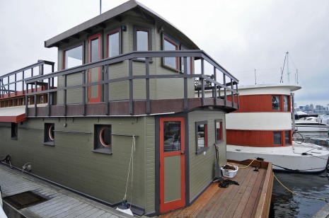 Cool Houseboat's