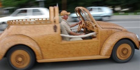 The Wooden Car, See The Detail In An Earlier Photo
