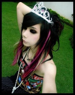 Avi's Gallery of Goths and Emo Girls