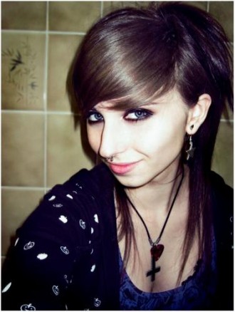 Avi's Gallery of Goths and Emo Girls