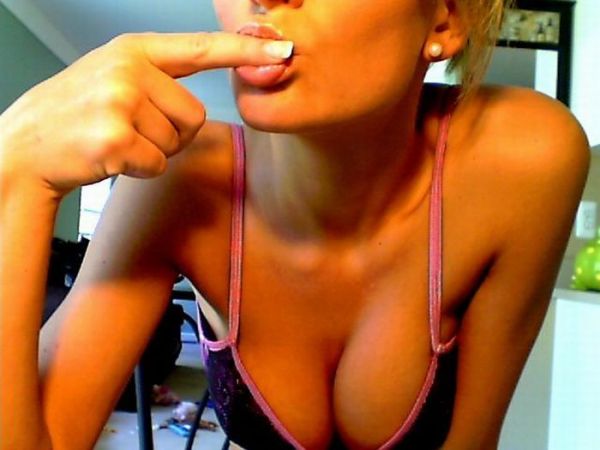 Nice Webcam Girl!