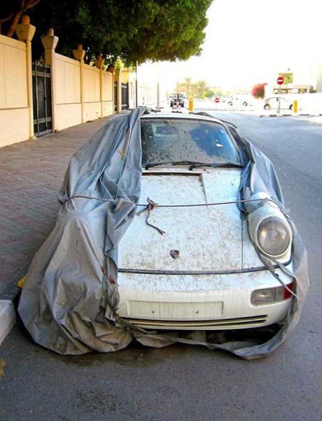 Abandonded cars in Dubai