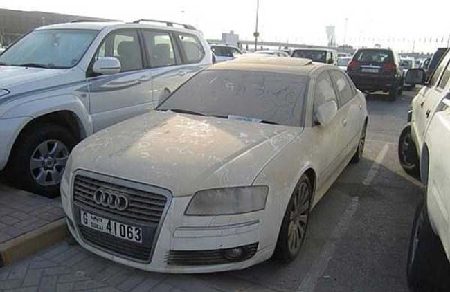 Abandonded cars in Dubai