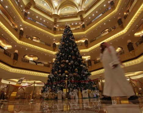 Dubai's Christmas Tree Made Of Gold And Shit, 11 million dollars, 
