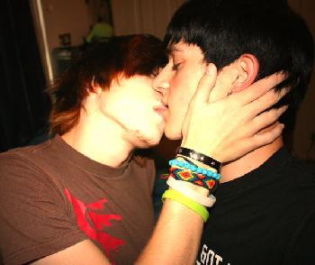 boys kissing