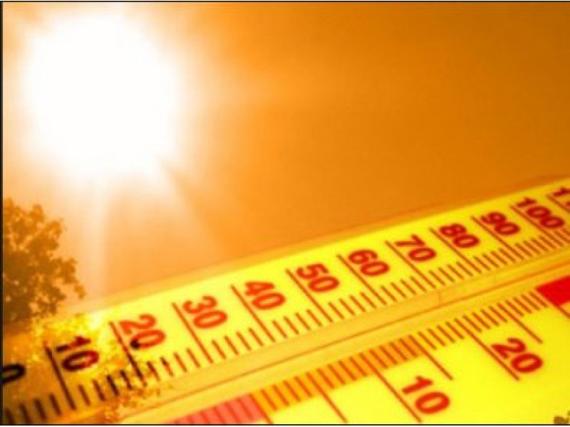 1911 – A massive heat wave strikes the northeastern United States, killing 380 people in eleven days and breaking temperature records in several cities.