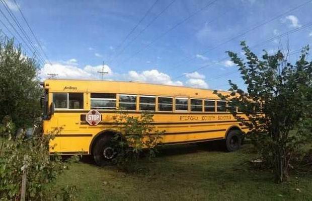 Two Norwegian Girls Give An Old School Bus An Epic Makeover