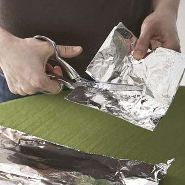 You can sharpen scissors simply by cutting foil. Magic? Hardly.
