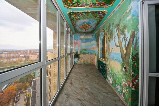 Russian Family Has To Sell Their Penthouse
