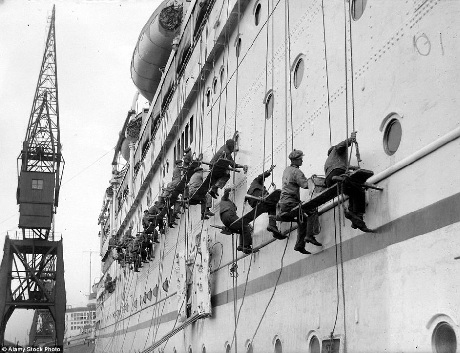 Bonus picture: RMS Empress of Australia in a Southampton dock, May 1932.