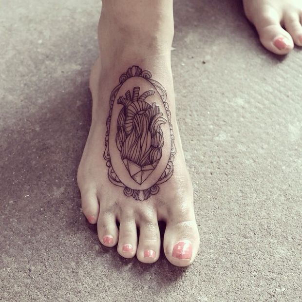 17 Simple But Imaginative Tattoos