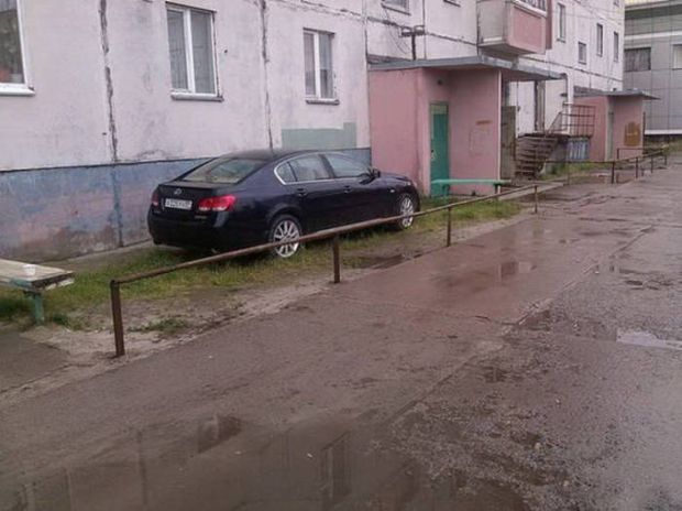 29 WTF Pictures From Russia...With Love