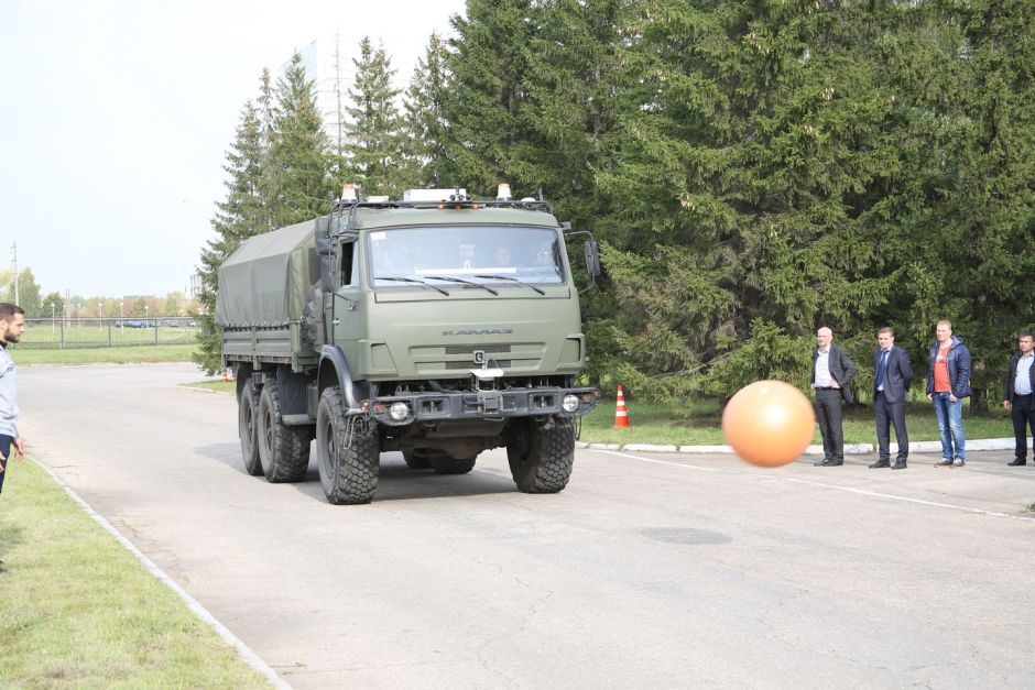 Russians Work On A Selfdriving Truck