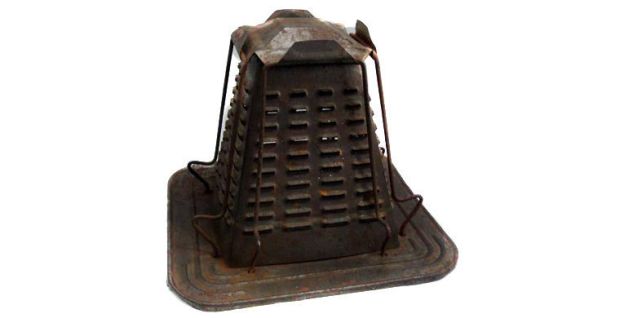 This is a 19th century toaster. Yes, they had toasts in the 19th century.