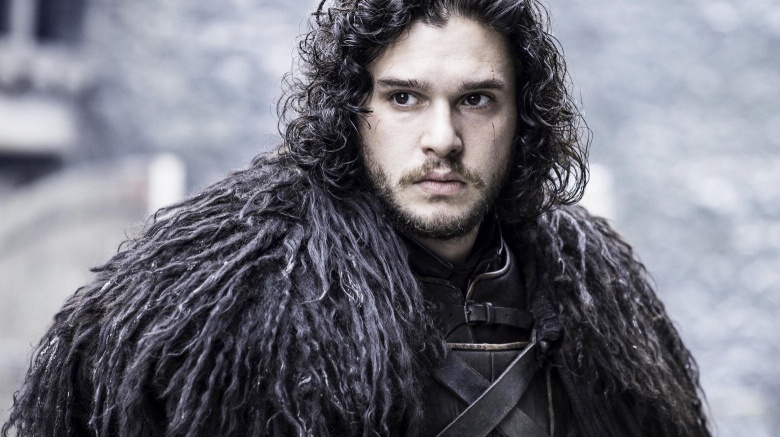 Someone spotted Kit Harrington on the set of new season of GoT and fans started yelling "He didn't die!"