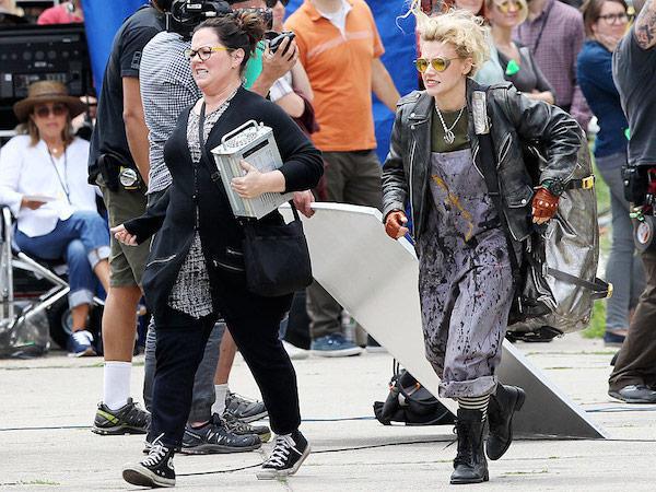 Ghostbusters 3: The Actual Movie. With Kristen Wiig, Melissa McCarthy, Leslie Jones and Kate McKinnon, and Chris Hemsworth. It will come out soon, are you waiting for it?