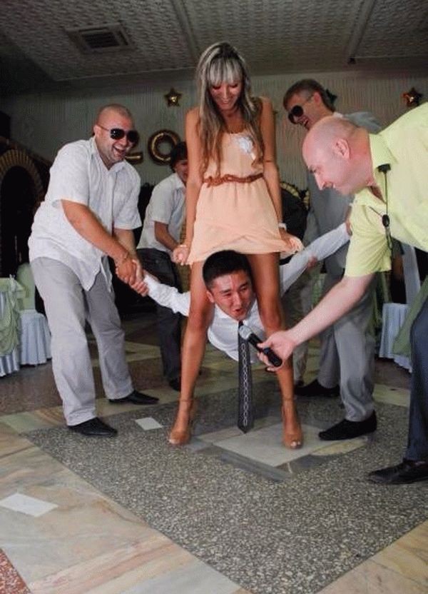 22 Russian Wedding Photos That Will Make You Cringe
