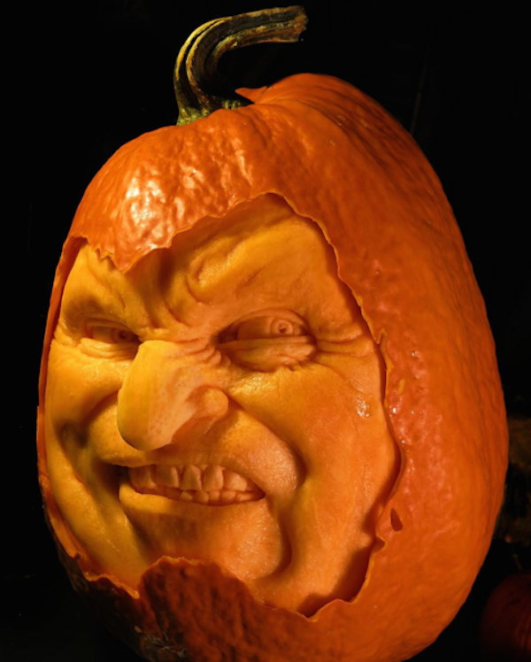 professional pumpkin carving