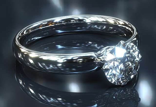 What are diamonds good for? While women say "Engagement rings" men tend to say "Diamond drills". While the first diamond engagement ring recorded in history comes from 1477, the first recording of using diamonds as a tool come from China and have... 4,5 THOUSAND years.