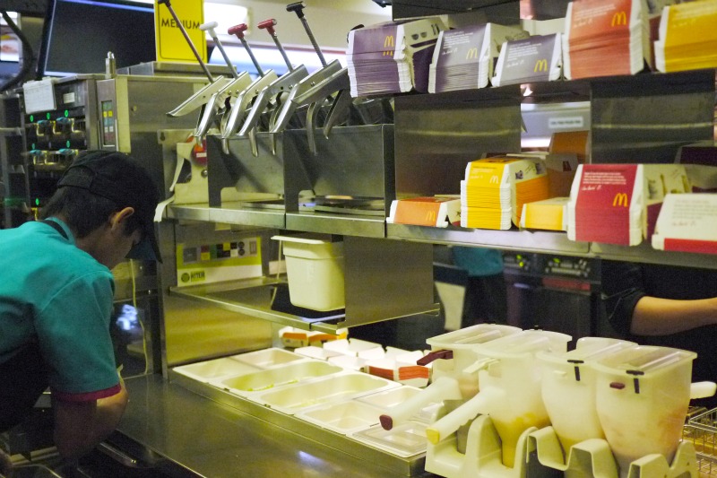The kitchen is clean cause the manager makes sure that employees clean stuff while their not busy.