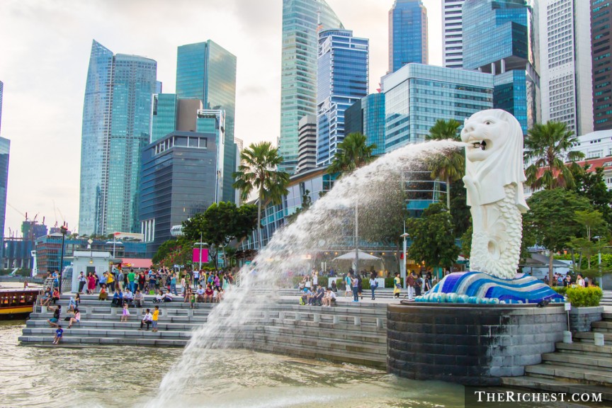 2. Singapore. Called the Lion City of Asia it has high urbanization and a high standard of living. Maybe that's why people busy with their careers have sex life so poor. Their annual sex rate hits a low of 73 per year.