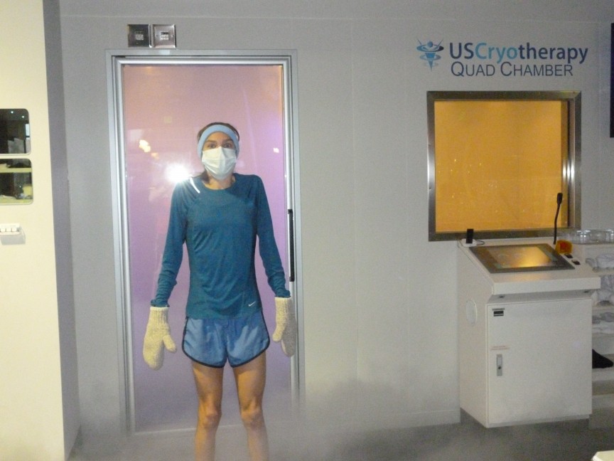 10. Woman Froze Herself In Cryotherapy Machine. This therapy that heals with cold is said to work awesome things for the skin in just 3 minutes, but Chelsea a 24-year-old esthetician from Las Vegas got more than 3 minutes, much more. After locking herself in a cryochamber for 10 hours she was found dead the next morning.
