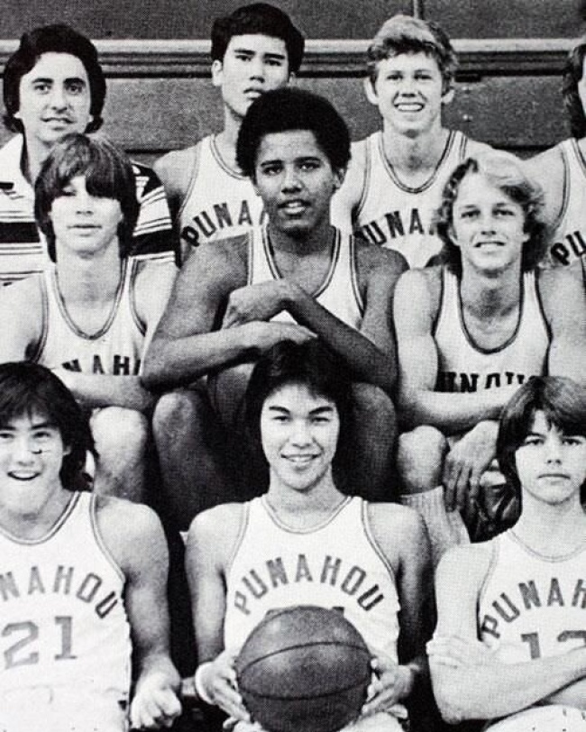 Barack Obama with his school basketball team, 1977.