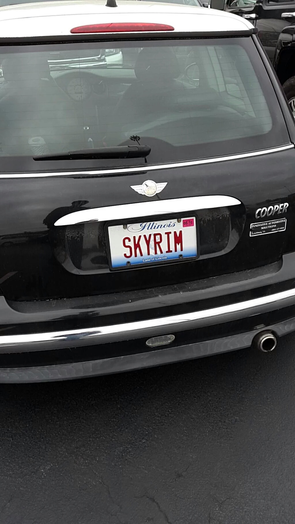 vehicle registration plate - Coop Skyrim