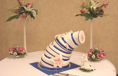 17 Tasty Wedding Cake Disasters