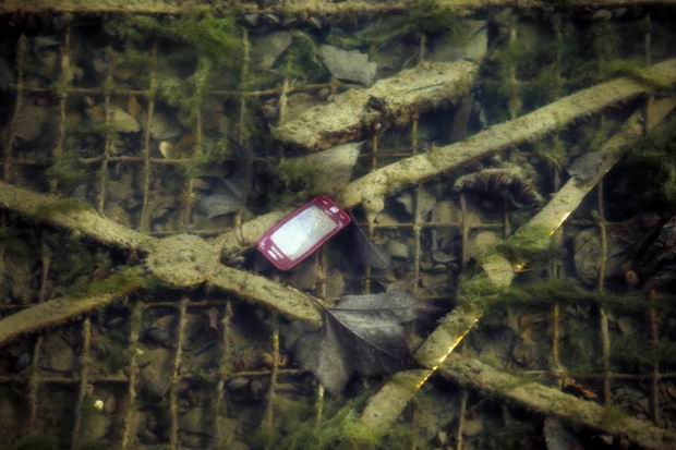 There was about 4,5 ton of fish there, now leaving behind the trash they lived with for over a decade...