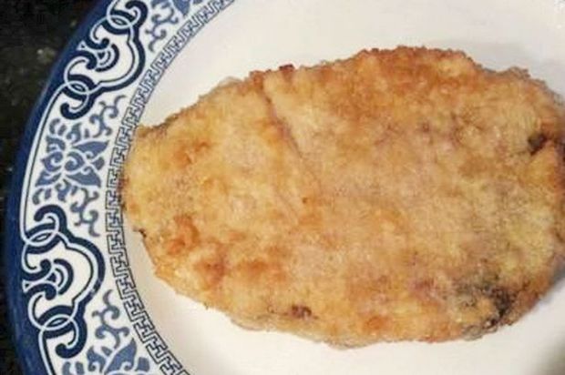 When a student got fed up with a housemate stealing her food she sets ingenious trap...serving this "delicious breaded chicken cutlet."