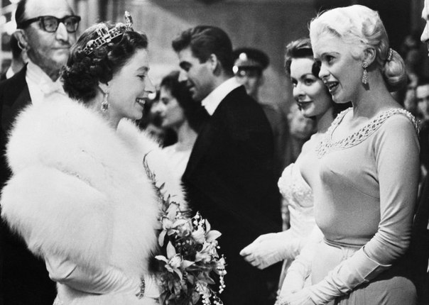 Queen Elizabeth II caught looking at Jayne's Mansfield tits, 1957.