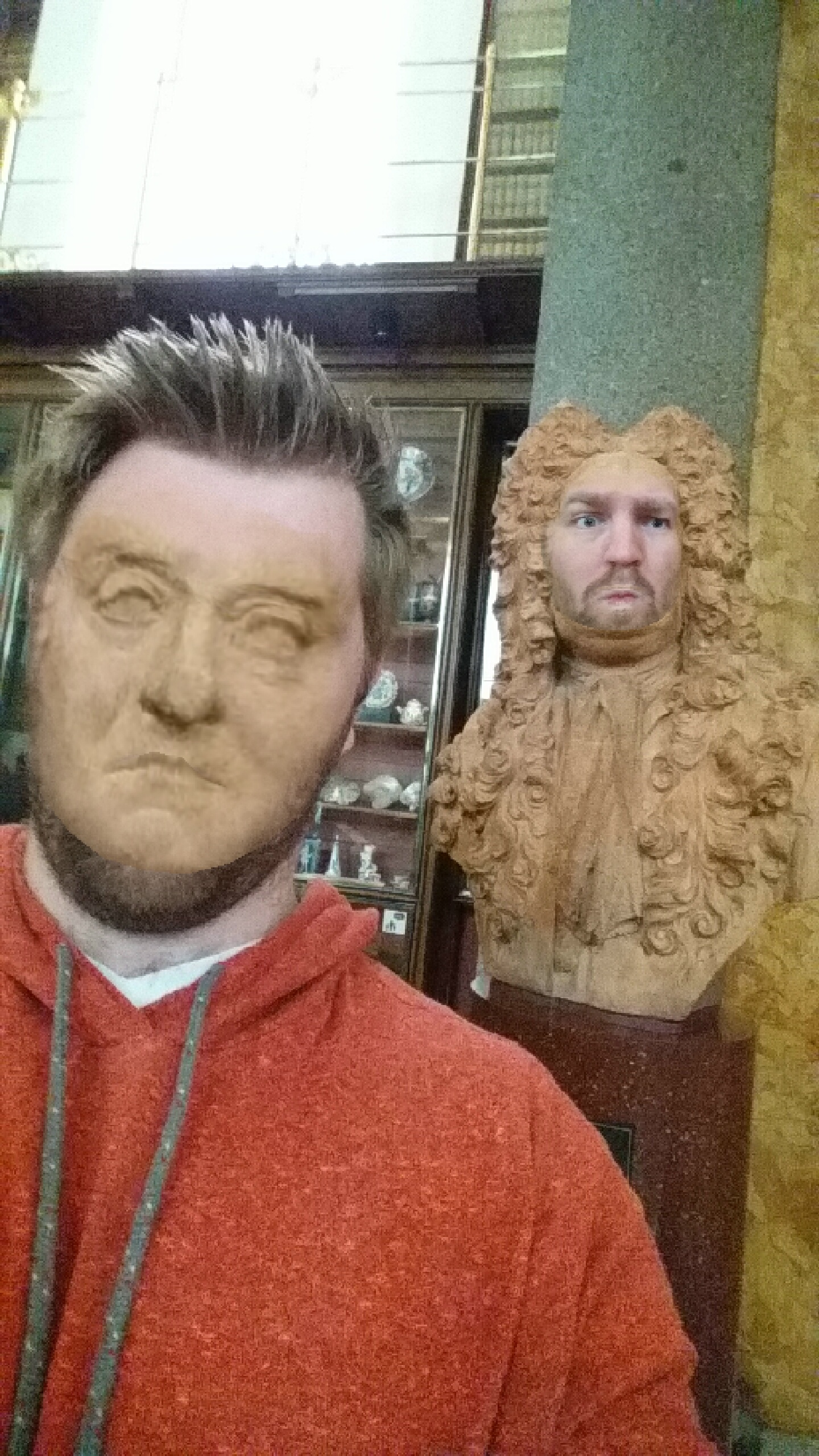 Proof That Museum Is A Hilariously Perfect Place For A Face Swap