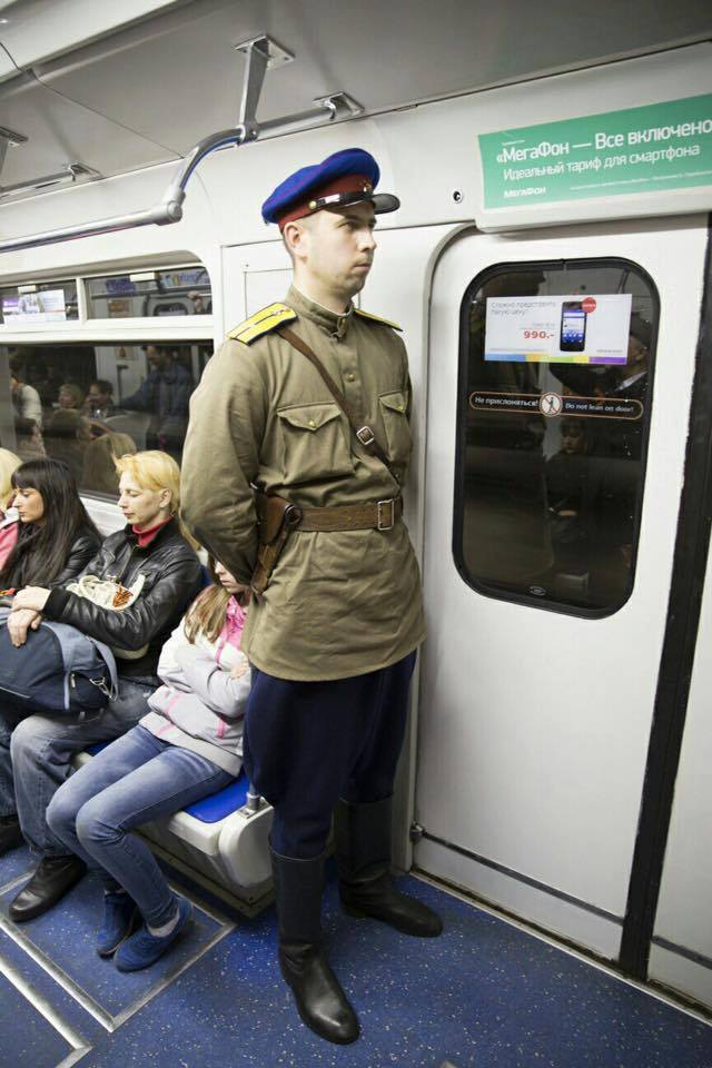 russian subway - officer