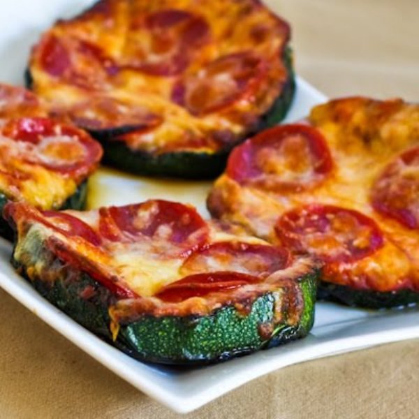 Grilled Zucchini Pizza Slices are a healthier low-carb and gluten-free pizza option for those out there who’ve given up on life. Make sure to tell your friends you tried it