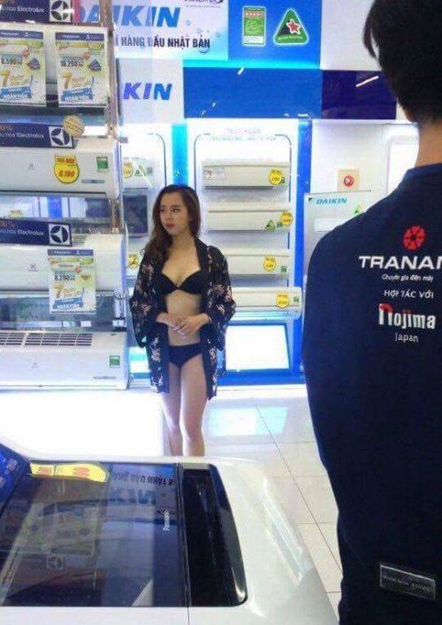 Vietnamese Store Uses Advertising You Won't Believe