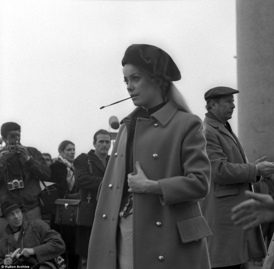 catherine deneuve beret - Hulton Archive