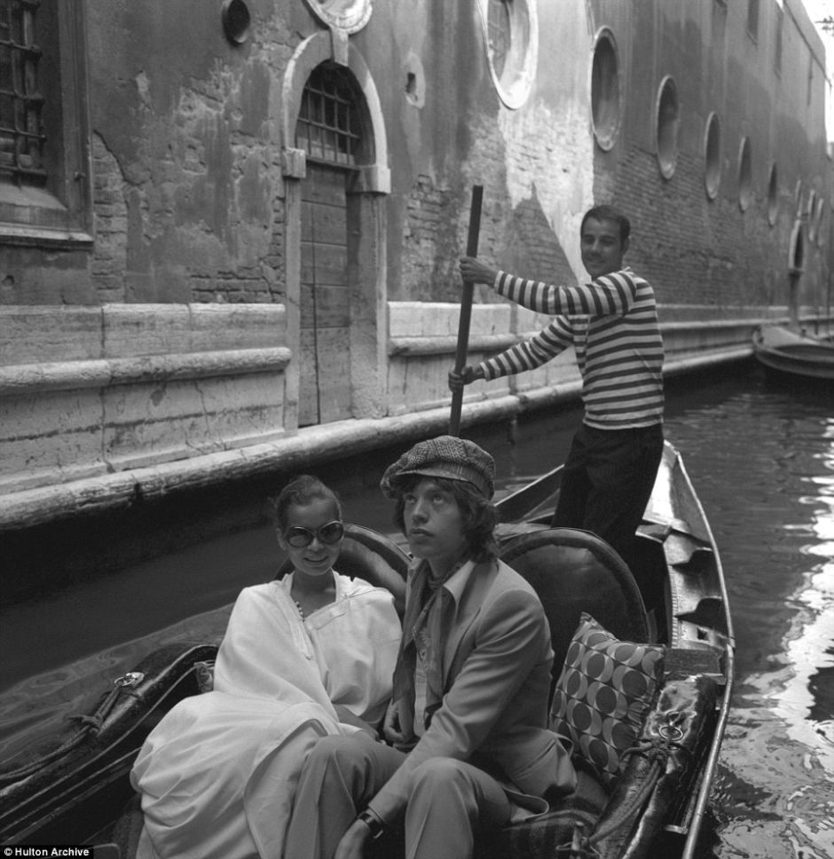 mick jagger venice - Hulton Archive