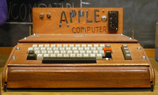 First Apple Computer designed and hand-built by Steve Wozniak (1976)