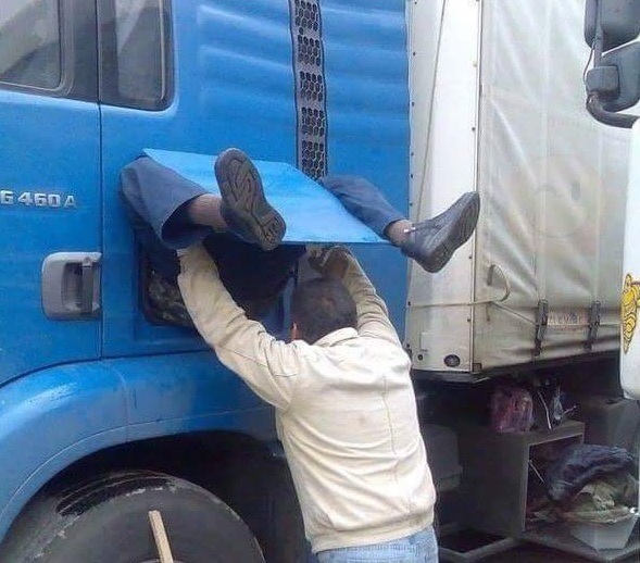 wtf russia birth of a truck driver - G460A