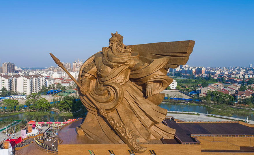 guan yu statue