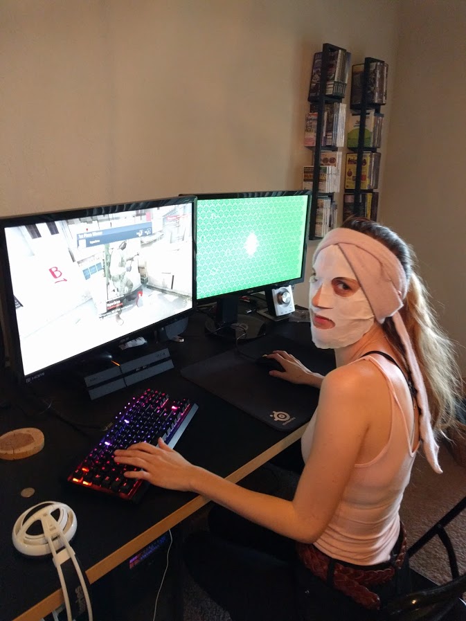 girlfriend gaming