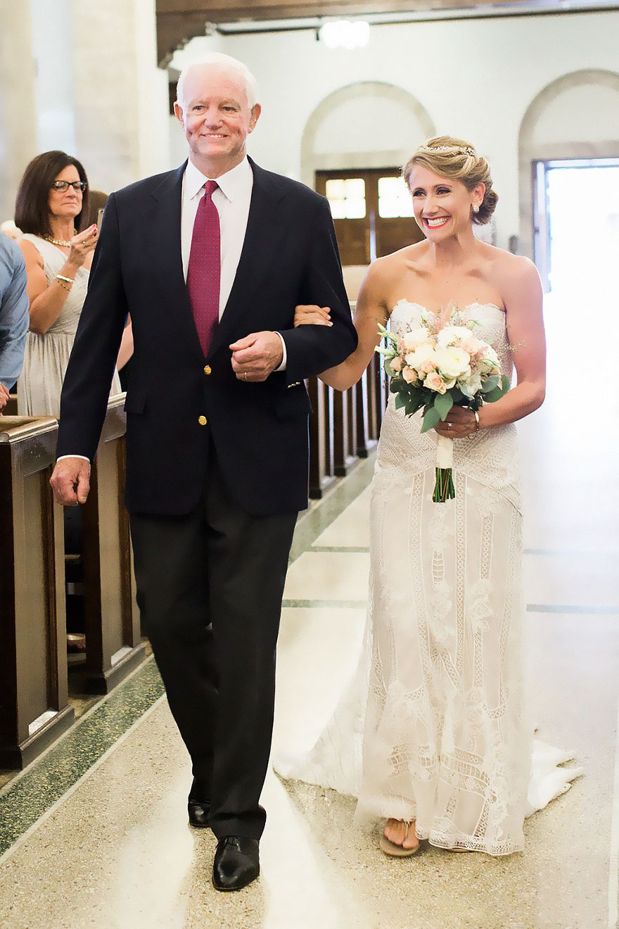 Jeni (Stepien, now Lynne) invited the man who received her father’s donated heart to walk her down the aisle, and it made for the most incredible day.