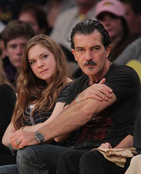 24 Well-Known Actors With Their Daughters