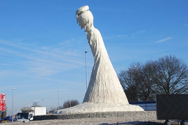 19 Weirdest Statues You Wish You Never Saw